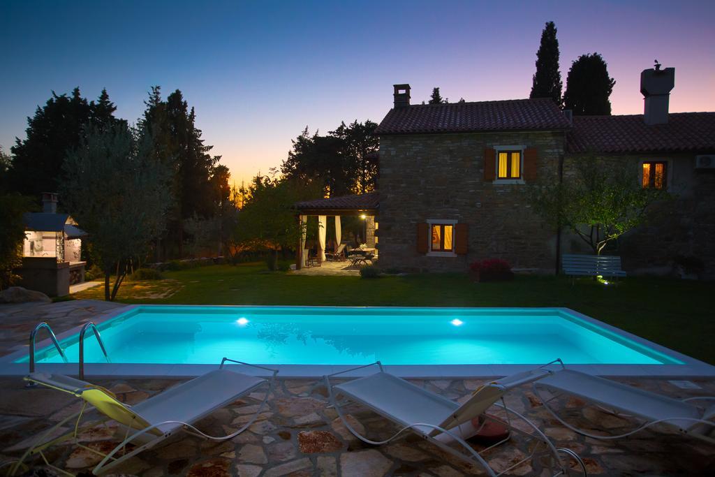 Holiday Home Casa Dei Farfui Momjan المظهر الخارجي الصورة